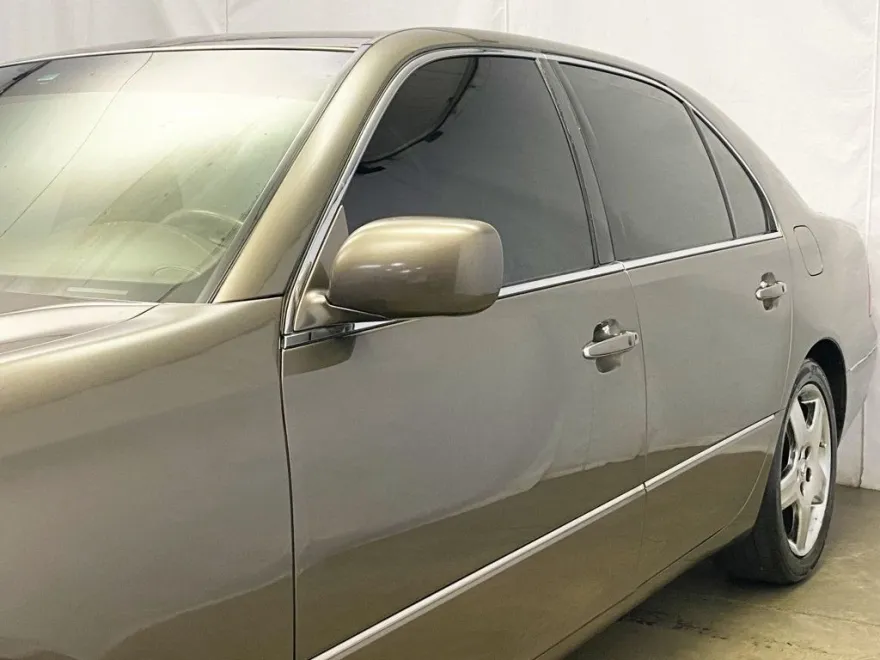 2005 Lexus LS 430 photo 1