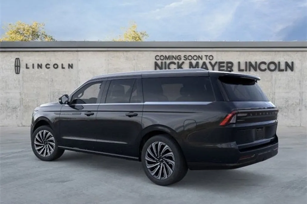 2025 Lincoln Navigator Black Label photo 1