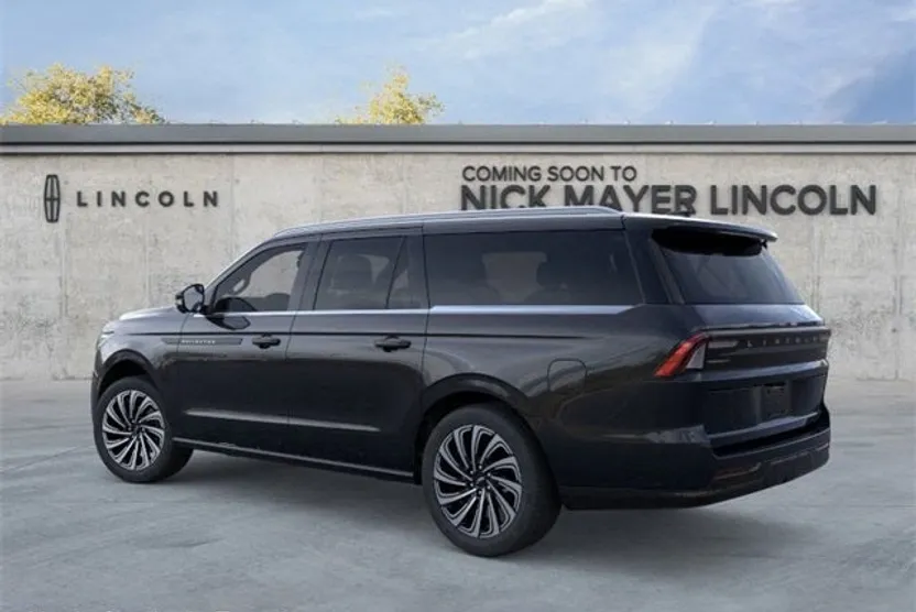 2025 Lincoln Navigator Black Label photo 1