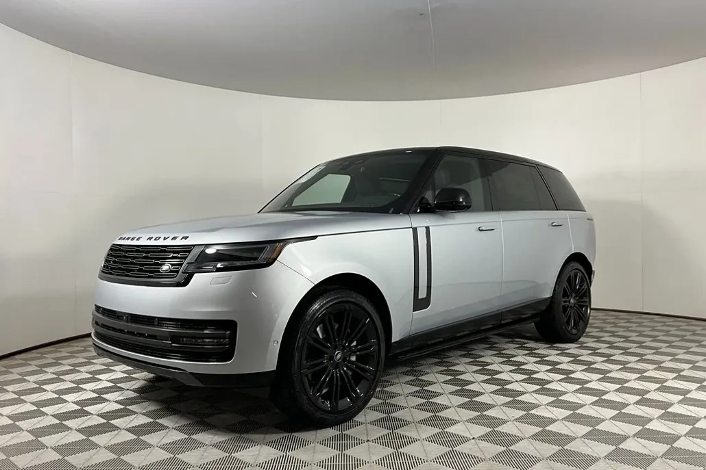 2025 Land Rover Range Rover SE photo 1