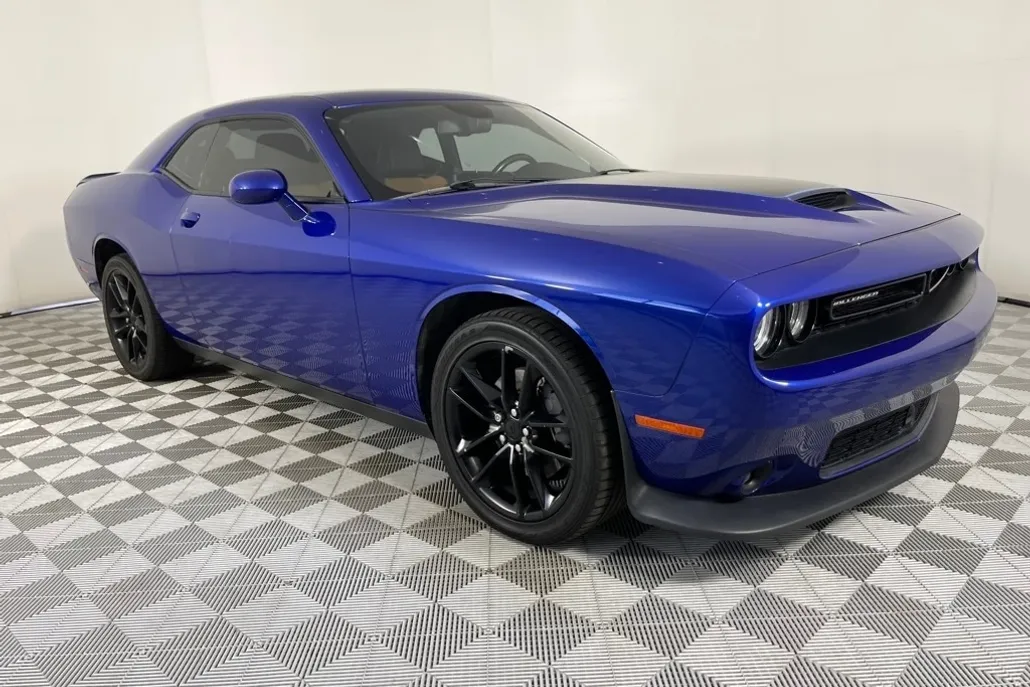 2021 Dodge Challenger GT photo 1