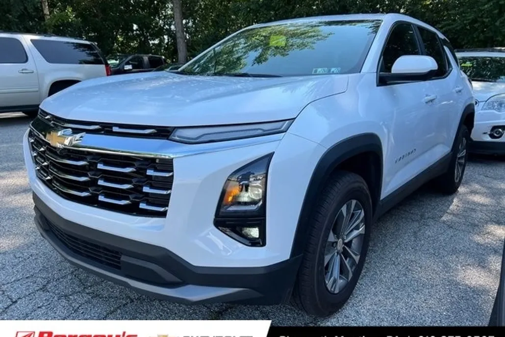2025 Chevrolet Equinox LT photo 1