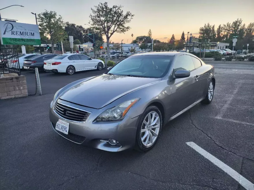 2011 Infiniti G37 Coupe Journey photo 1