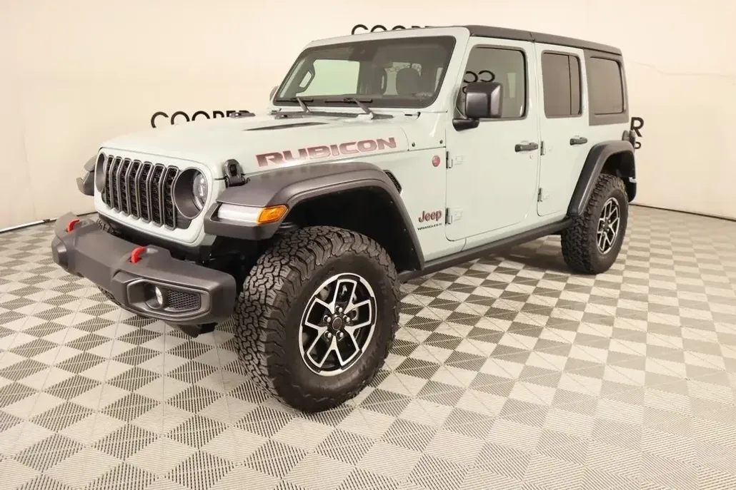 2024 Jeep Wrangler Rubicon photo 1