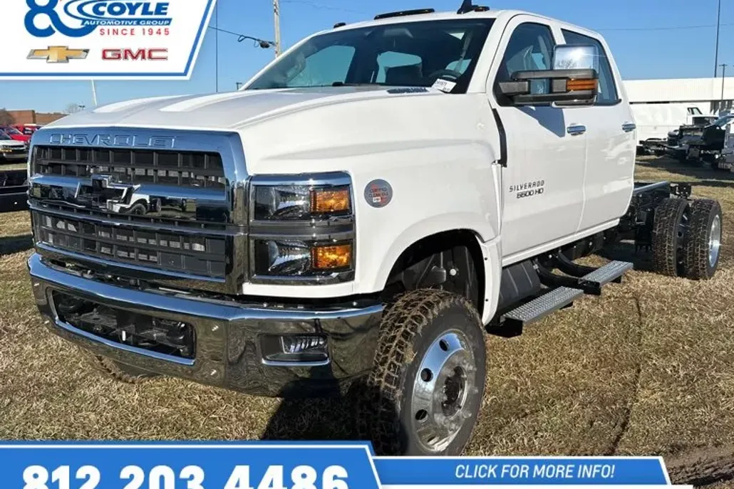 2024 Chevrolet Silverado 6500HD Work Truck photo 1