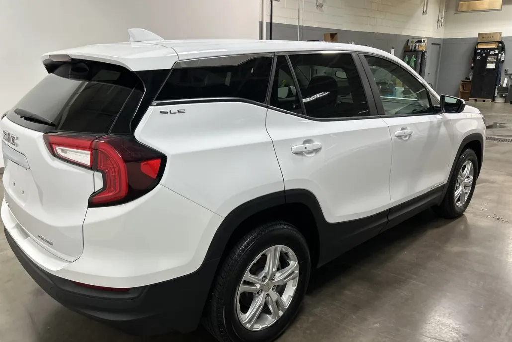 2024 Gmc Terrain SLE photo 1