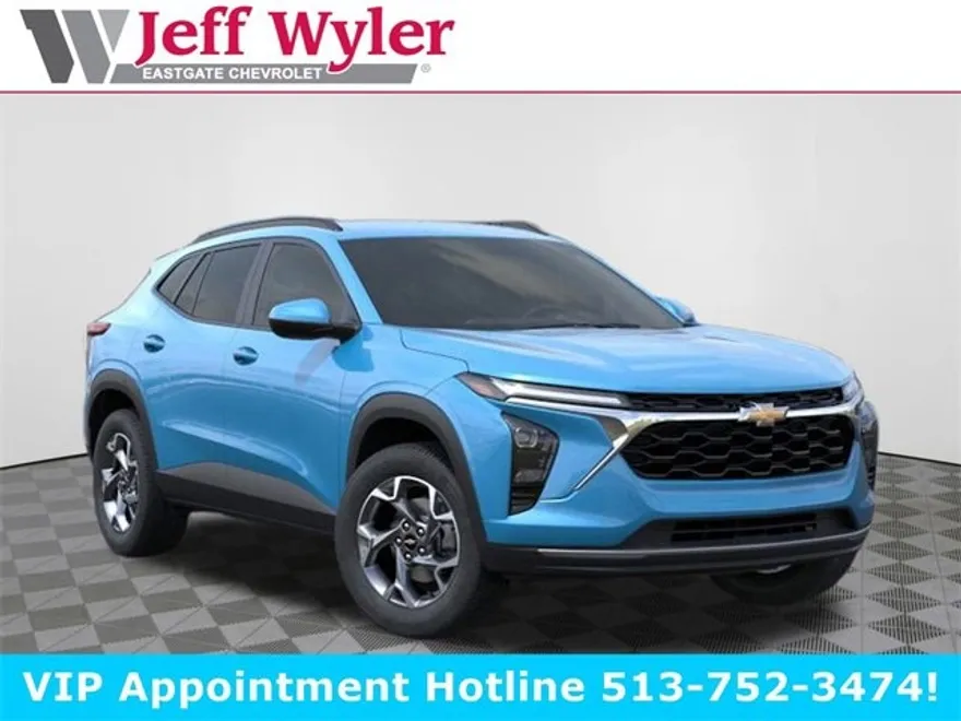 2025 Chevrolet Trax LT photo 1