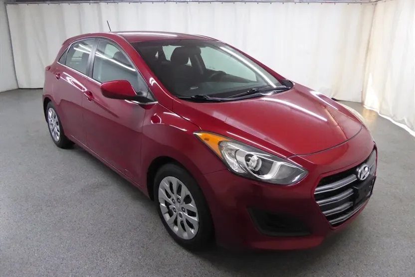 2016 Hyundai Elantra GT photo 1