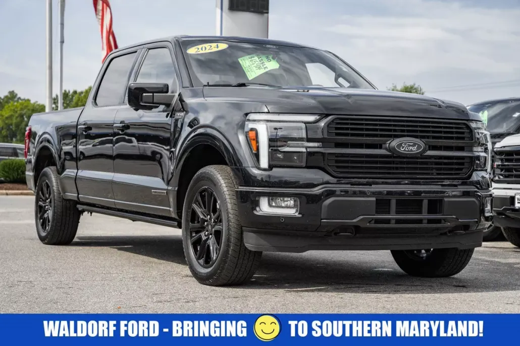 2024 Ford F-150 Platinum photo 1