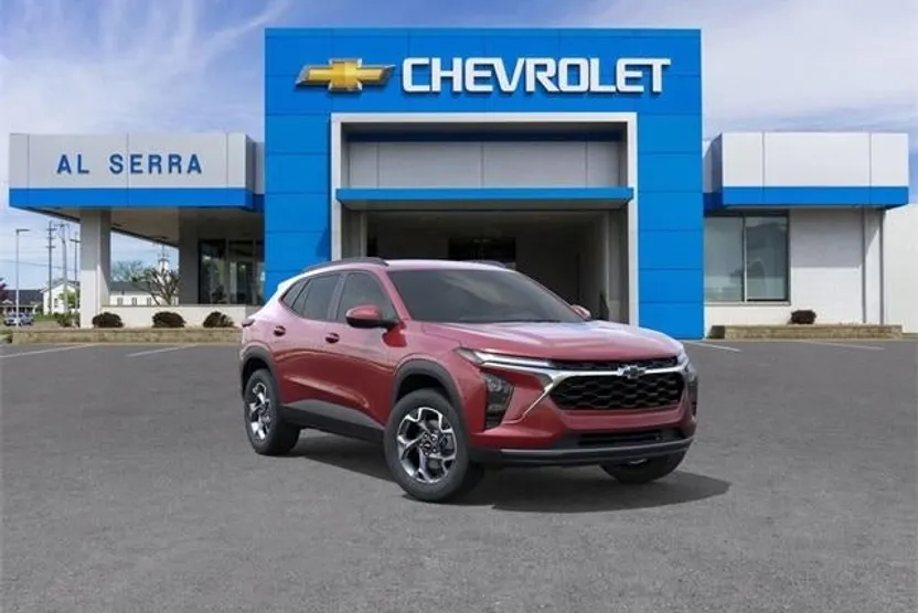 2025 Chevrolet Trax LT photo 1