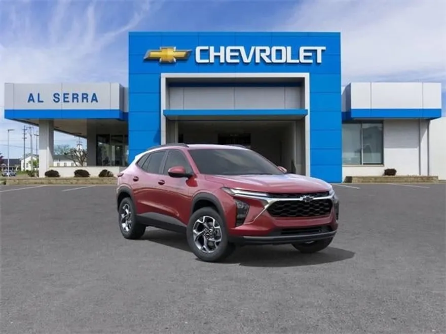 2025 Chevrolet Trax LT photo 1