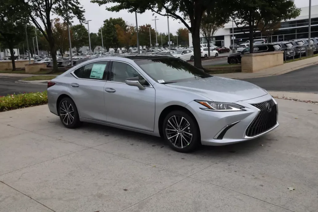 2025 Lexus ES 350 photo 1