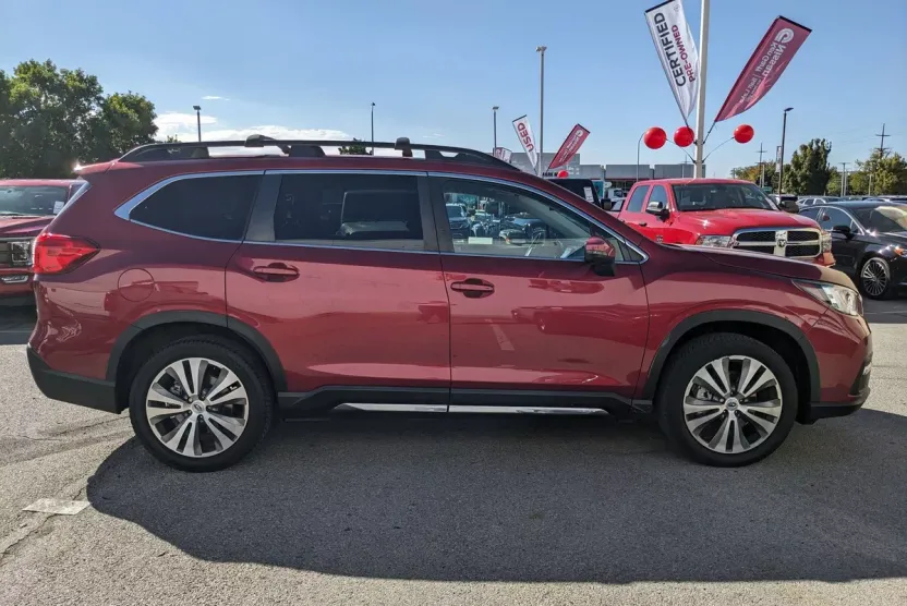 2019 Subaru Ascent Limited photo 1