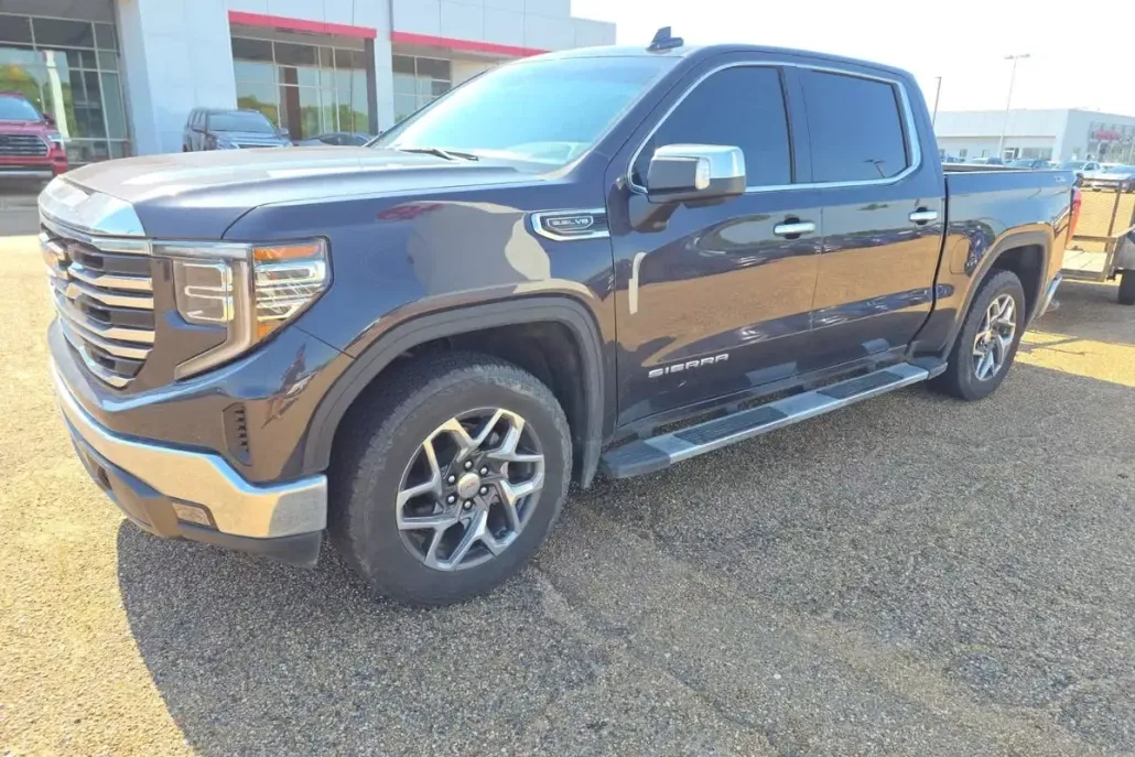 2024 Gmc Sierra 1500 SLT photo 1