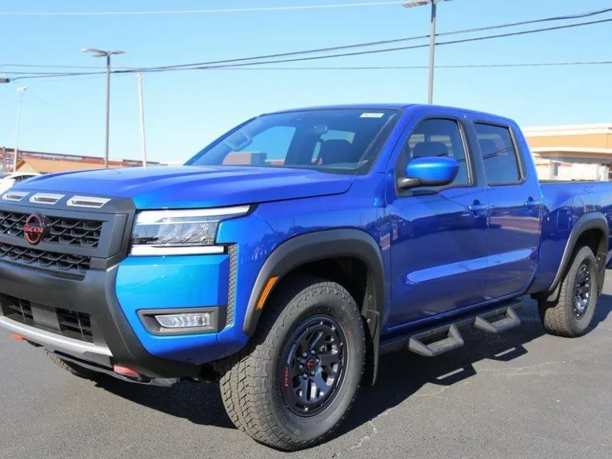 2025 Nissan Frontier PRO-4X photo 1
