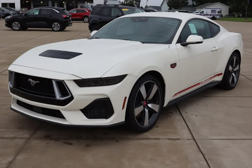 2025 Ford Mustang GT Premium photo 1