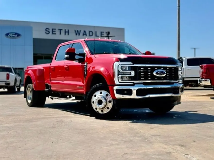 2023 Ford F-450 photo 1