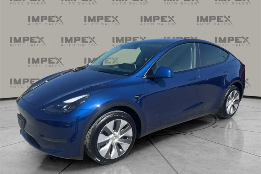 2024 Tesla Model Y Standard Range photo 1
