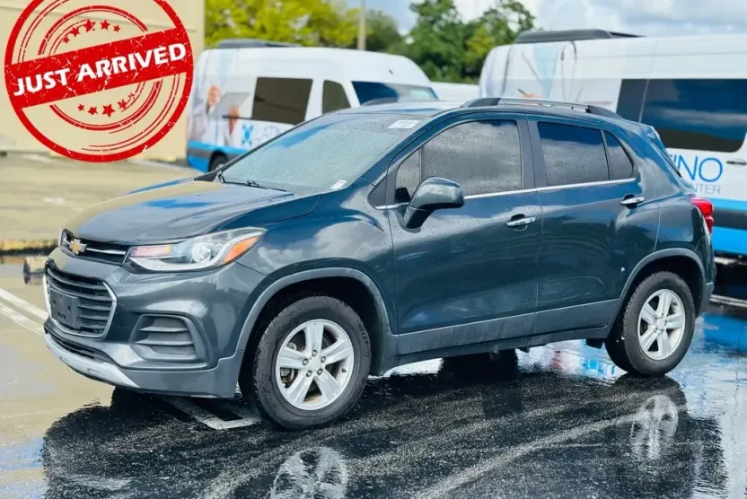 2017 Chevrolet Trax LT photo 1