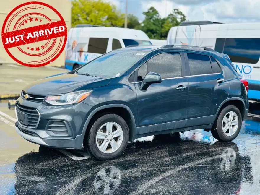 2017 Chevrolet Trax LT photo 1