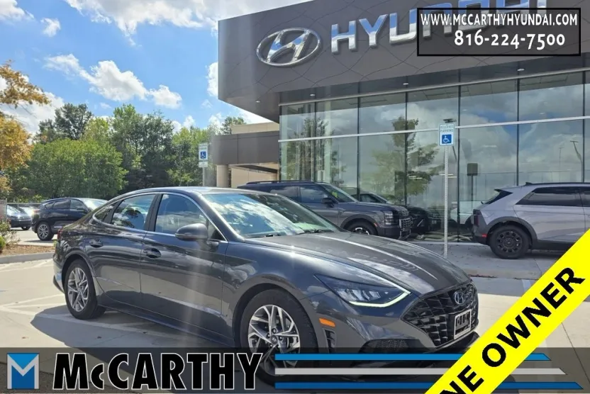 2021 Hyundai Sonata SEL photo 1