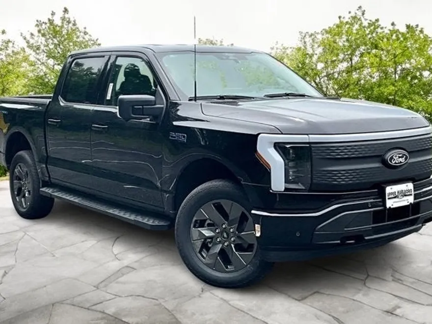 2025 Ford F-150 Lightning photo 1