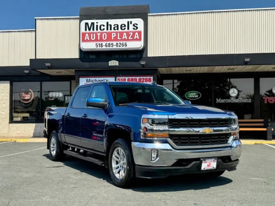 2018 Chevrolet Silverado 1500 LT photo 1
