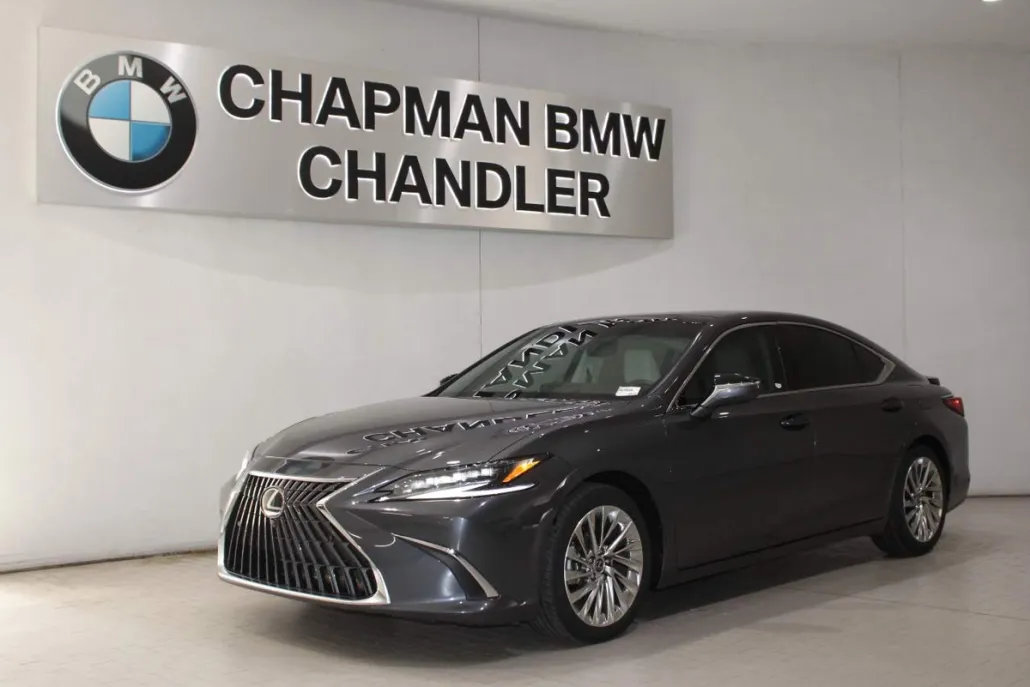 2022 Lexus ES 350 Ultra Luxury photo 1