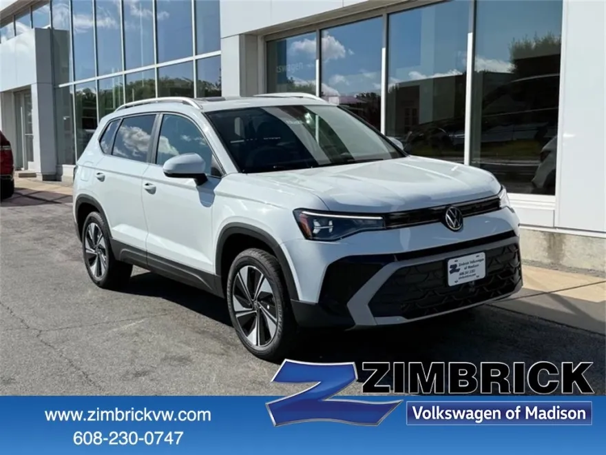 2025 Volkswagen Taos SE photo 1