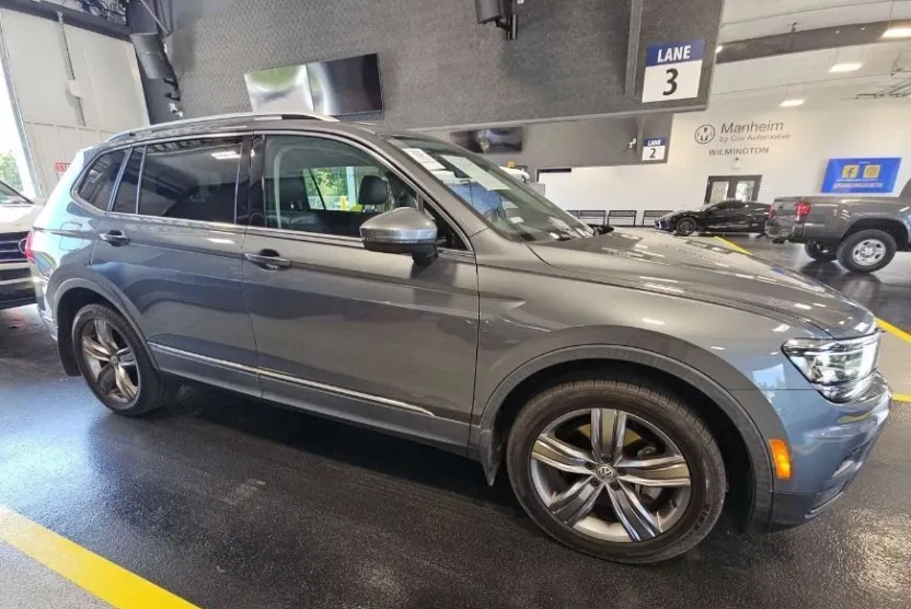 2018 Volkswagen Tiguan SEL Premium photo 1