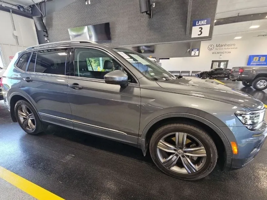 2018 Volkswagen Tiguan SEL Premium photo 1