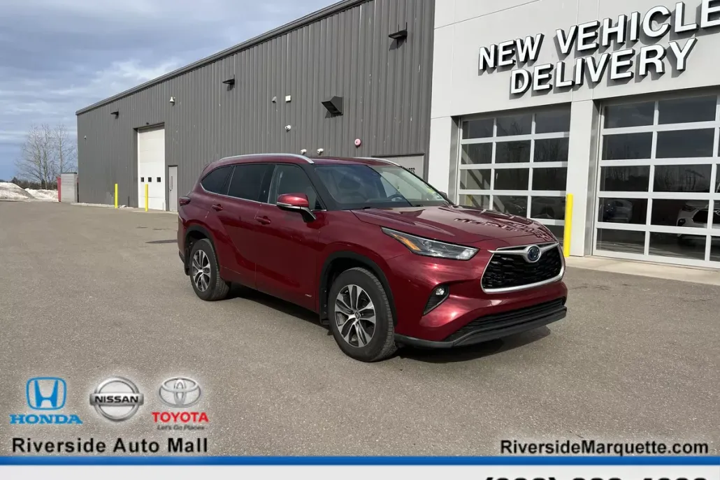 2022 Toyota Highlander Hybrid XLE photo 1