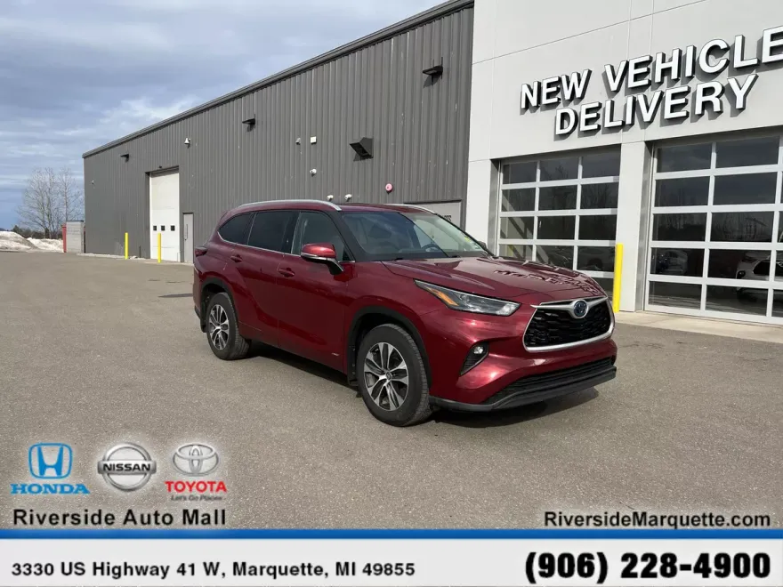2022 Toyota Highlander Hybrid XLE photo 1