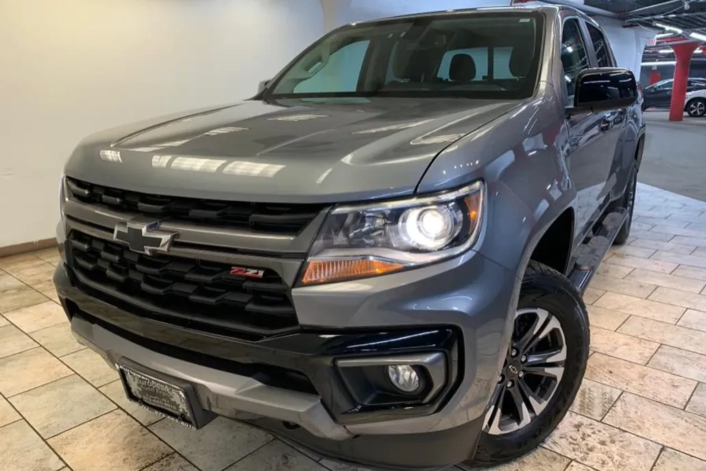 2022 Chevrolet Colorado Z71 photo 1
