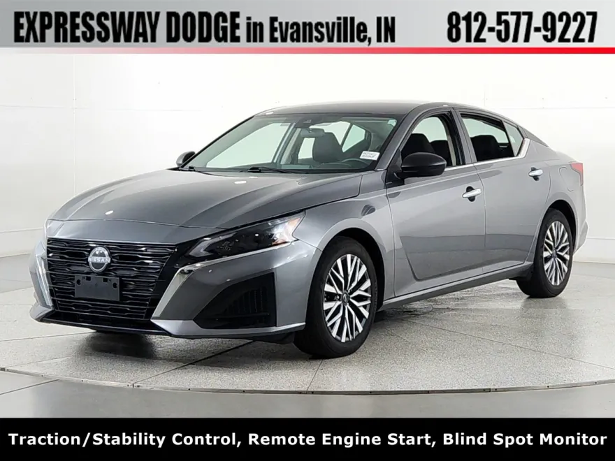 2024 Nissan Altima 2.5 SV photo 1