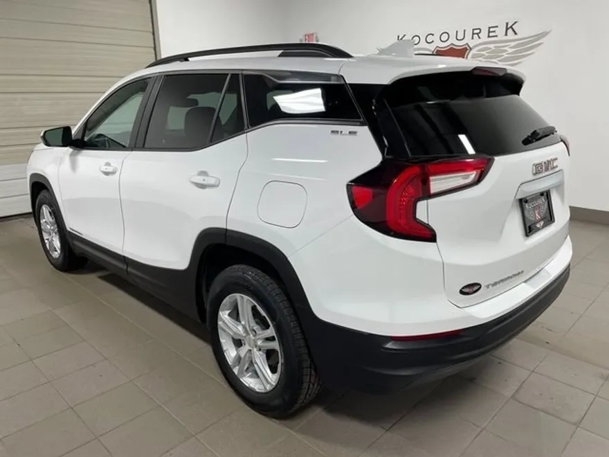 2022 Gmc Terrain SLE photo 1