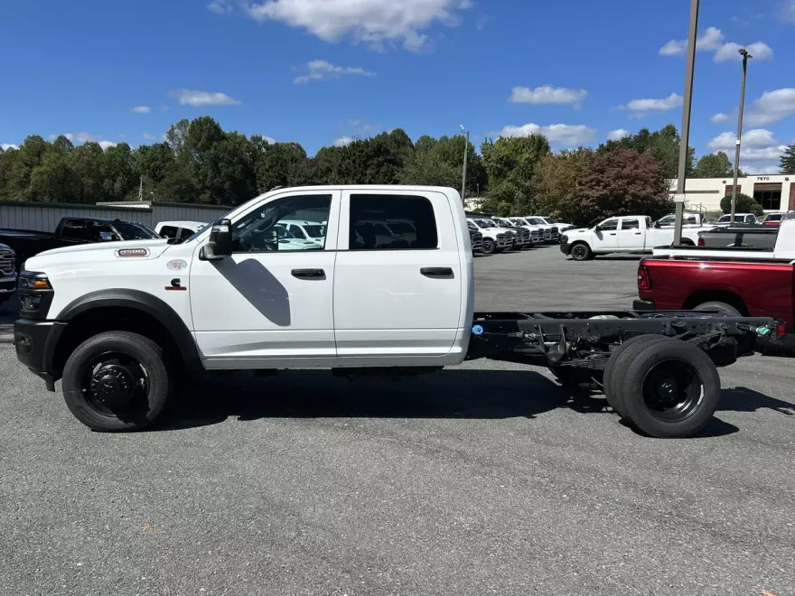 2026 Ram 4500 Tradesman photo 1