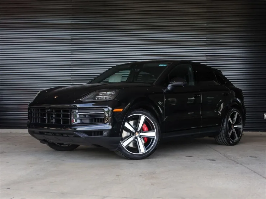 2025 Porsche Cayenne Coupe S photo 1