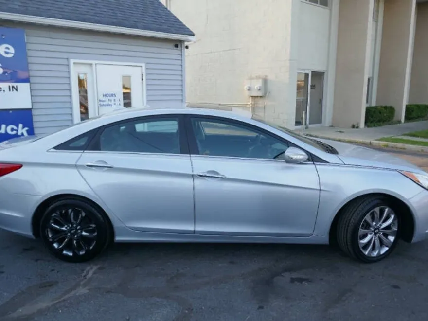 2011 Hyundai Sonata Limited 2.0T photo 1