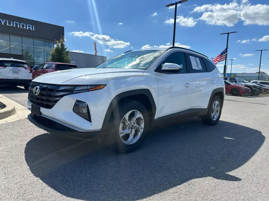 2022 Hyundai Tucson SEL photo 1
