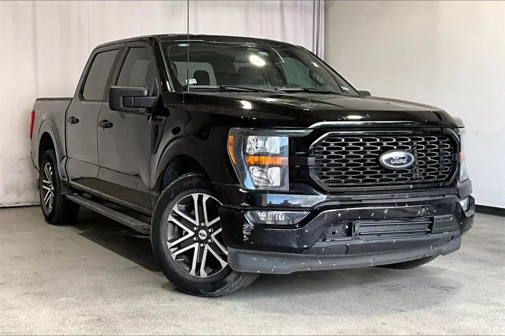 2023 Ford F-150 XL photo 1