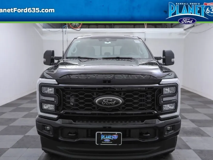 2025 Ford F-250 XLT photo 1