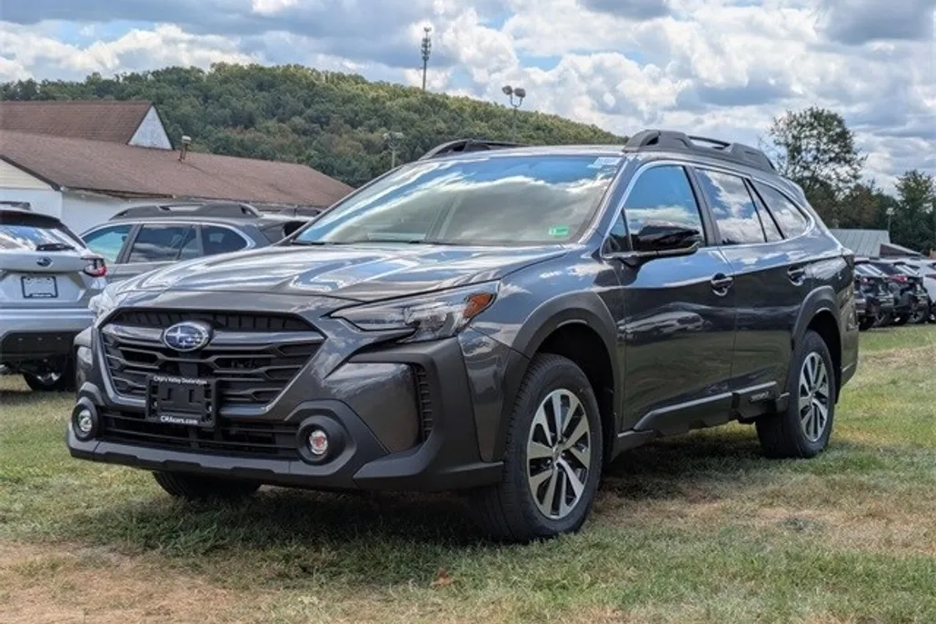 2025 Subaru Outback Premium photo 1