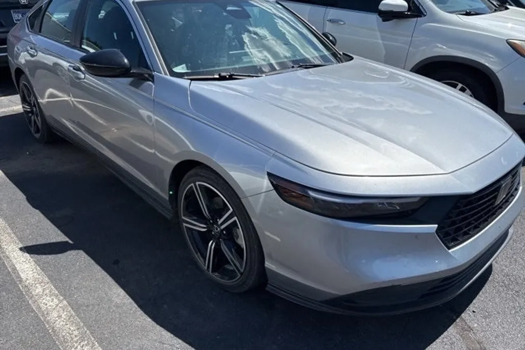 2023 Honda Accord Hybrid Sport photo 1