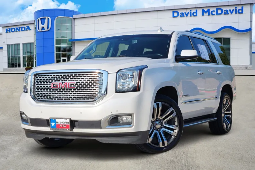 2017 Gmc Yukon Denali photo 1