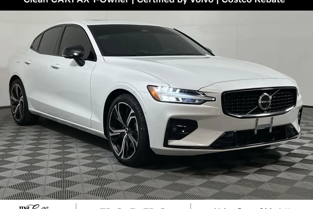 2024 Volvo S60 B5 Ultimate photo 1