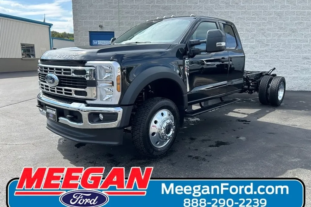 2026 Ford F-550 XLT photo 1