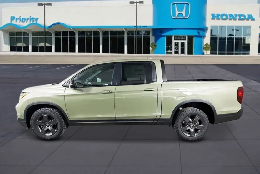 2026 Honda Ridgeline TrailSport photo 1