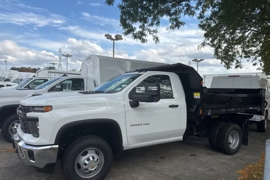 2025 Chevrolet Silverado 3500HD Work Truck photo 1