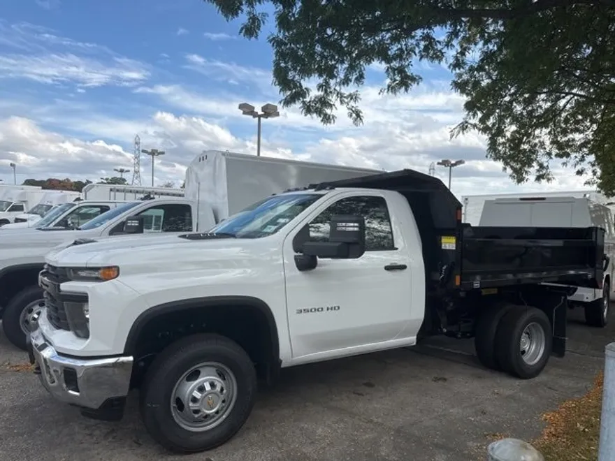 2025 Chevrolet Silverado 3500HD Work Truck photo 1